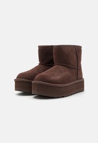 UGG CLASSIC MINI UNISEX - Botines - burnt cedar