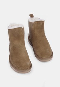 Bata WEINBRENNER - Stivali da neve  - brown