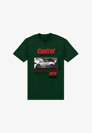 T-shirt vert foncé avec les textes rouges "Castrol" et "GTX", comportant une illustration en noir et blanc d'une voiture de course et des caractères japonais.