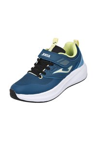 Zapatilla deportiva azul con parte superior de malla, suela de goma y acentos negros. Cuenta con una correa y cordones para un ajuste seguro, con un patrón texturizado.