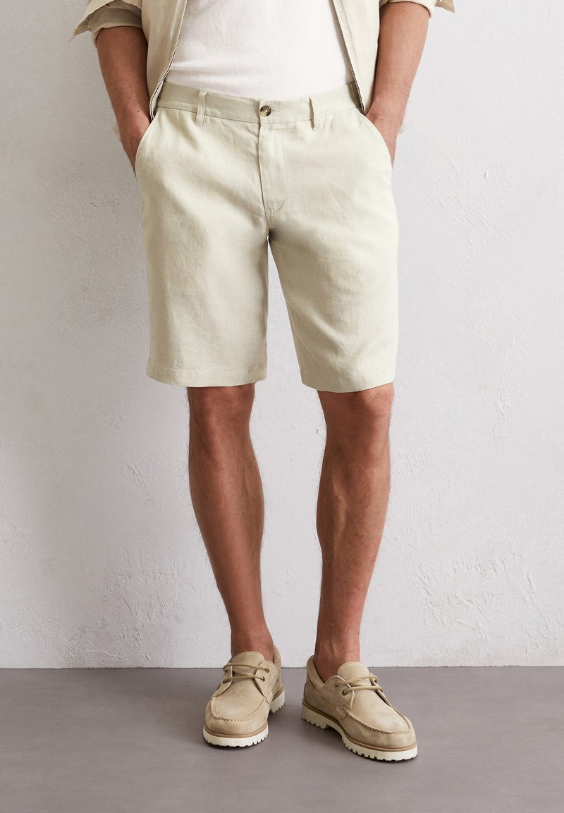 Marc O'Polo - RESO - Shorts - gray silk, Enlarge