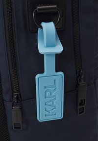 KARL LAGERFELD K/PASS - Malý batoh  - black iris