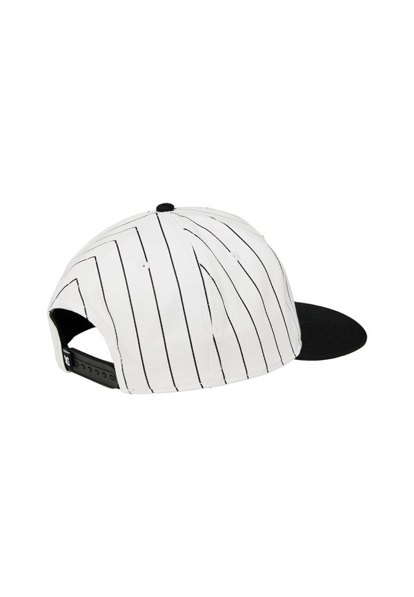 DUGOUT - Cap2