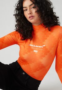 Levi's® LEVI'S® X MCLAREN SECOND SKIN - Camisola de manga comprida - multi-color