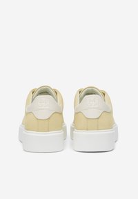 Marc O'Polo CORA - Sneaker low - lemon