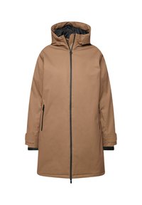 Veste imperméable marron avec capuche, fermeture éclair avant et poches latérales. Présente une texture lisse et des accents noirs contrastés.