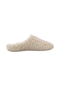 Pantoufles floues de couleur crème avec une texture douce, à dos fermé et à bout rond. Matière légère et moelleuse avec une surface texturée.