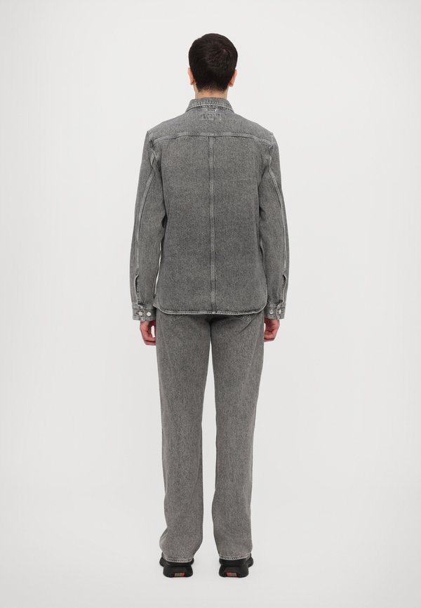 Denim jacket - concrete3