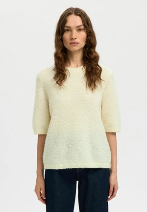 - Sweter