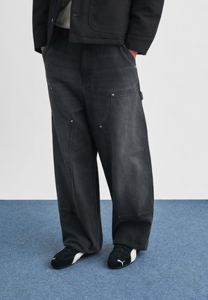 BRANDON DOUBLE KNEE PANT - Jean boyfriend - black  grind washed