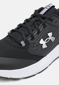 Under Armour CHARGED COMMIT TR 4 - Trening copati - black