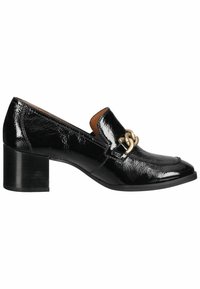 Mocassin noir en cuir verni à talon bas avec bout pointu et détail chaîne dorée sur le coup de pied, doublure intérieure marron.