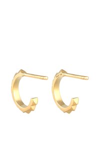 Cercei tip cerchiu cu un ton auriu, având un model geometric decorativ, cu o suprafață texturată și închidere cu tijă. Fabricate din argint sterling 925.