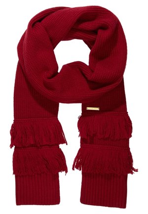 Dieprode gebreide sjaal met twee lagen franjes aan elke kant en een klein rechthoekig gouden logolabel.