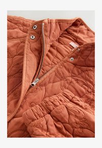 Selezionato, rust brown