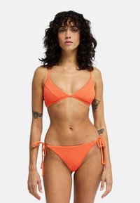 No seleccionado, nkm