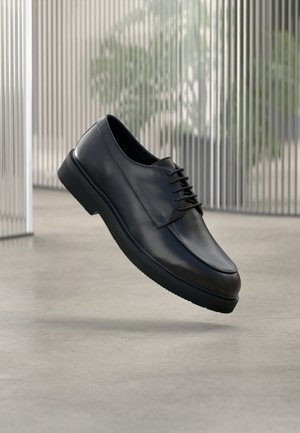 LEATHER - Šņorkurpes - black