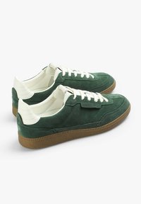 Scalpers MIKO - Baskets basses - green