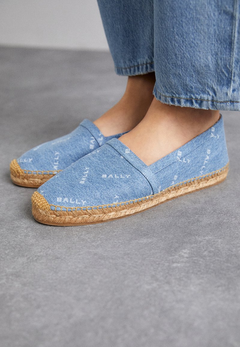 Bally - UDEH - Espadrillot - light blue, Suurenna