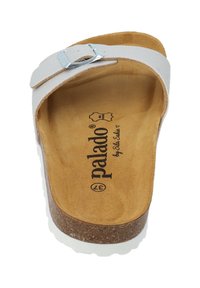 Sandalo bianco a una tracolla con fibbia metallica, piede in sughero e soletta beige testurizzata con logo del marchio. Realizzato in materiali sintetici.