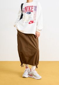 Nike Sportswear Sweater - off-white