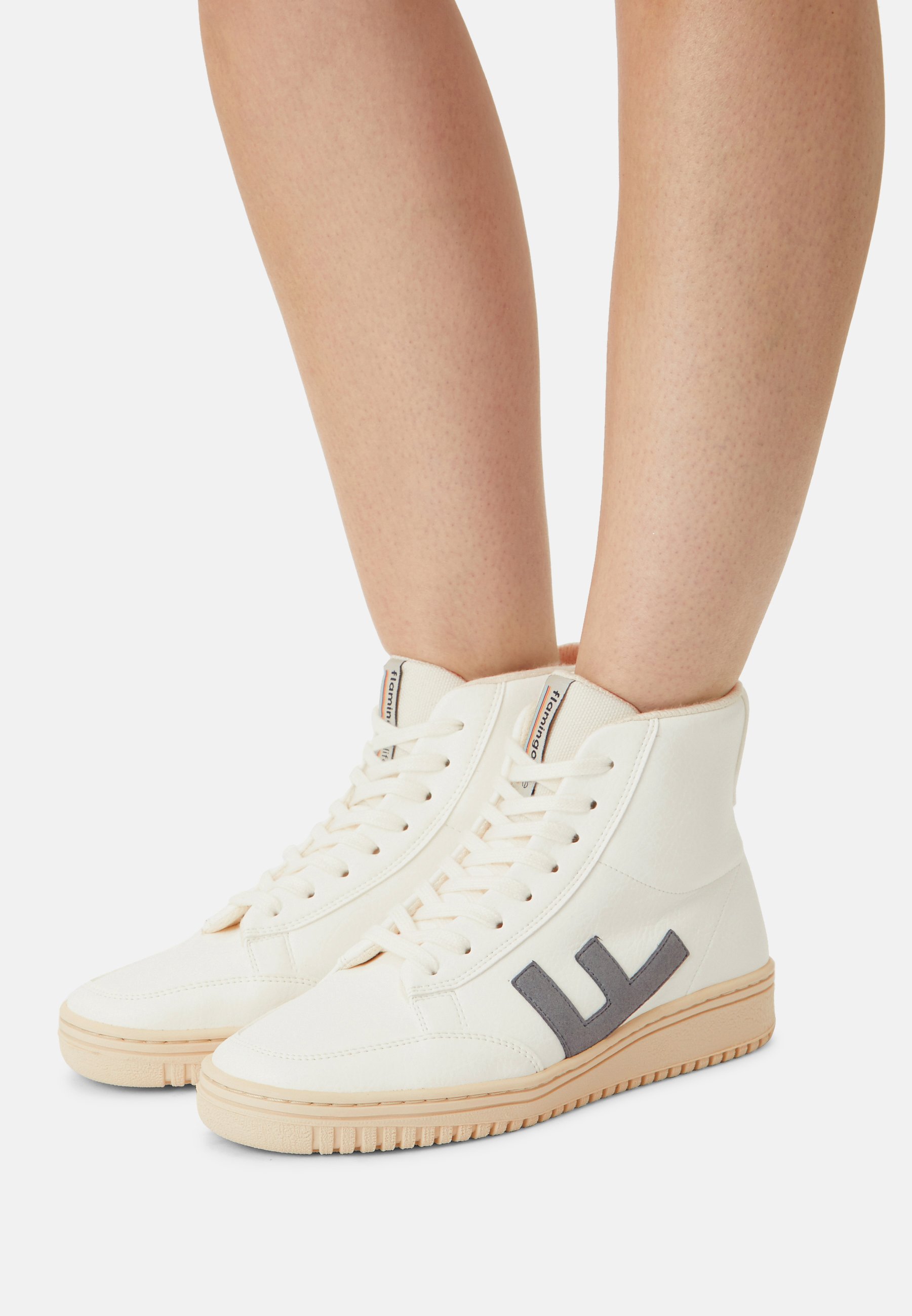 80s high top trainers