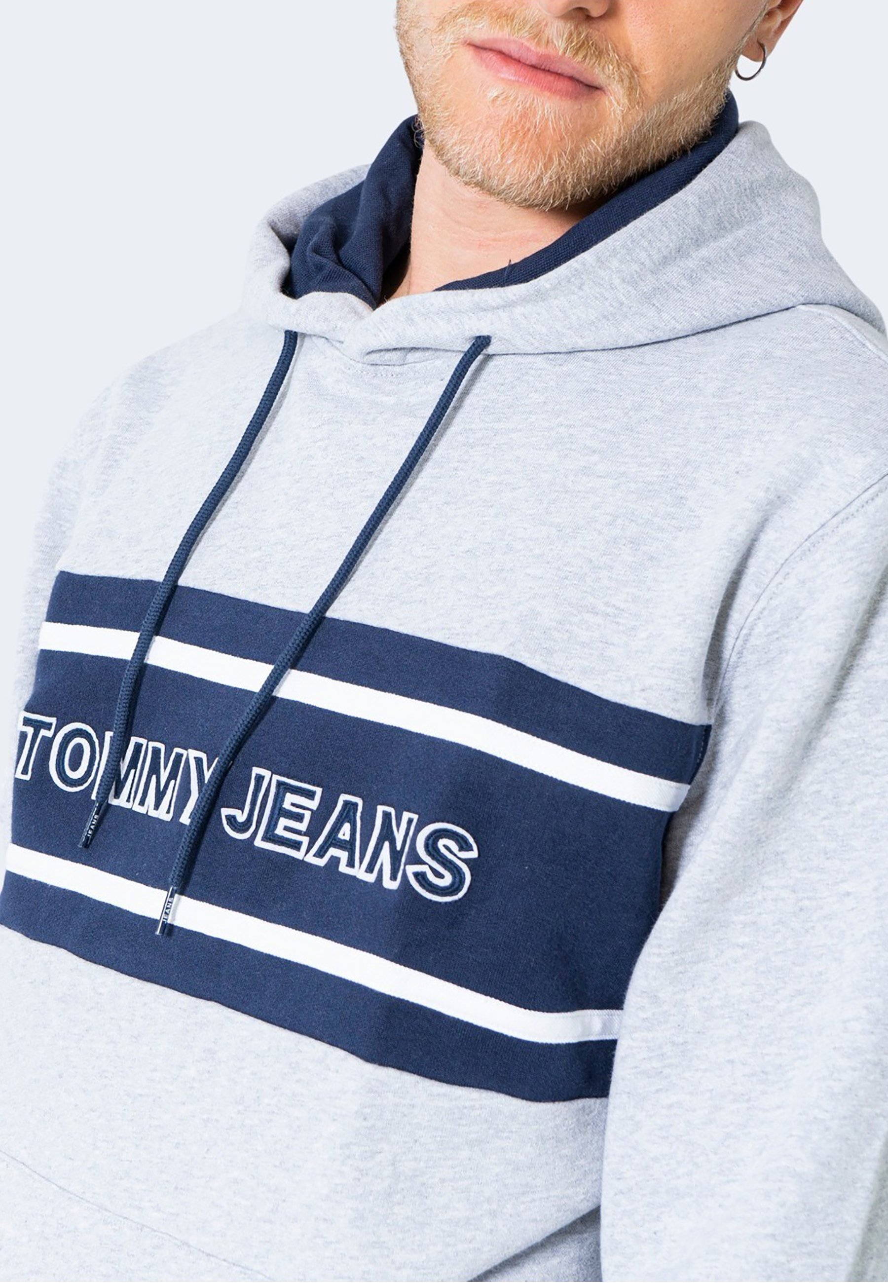 tommy jeans pieced jacket
