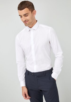 SLIM FIT - Camisa elegante - white