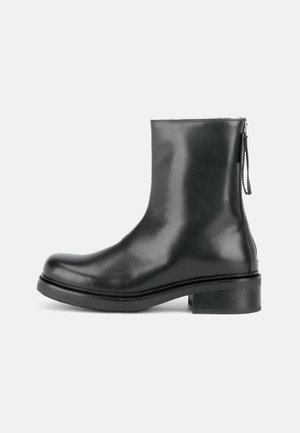 Vagabond, KARLIE WARM LINING - Bottes de neige - black