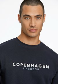 Lindbergh O-NECK - Felpa - navy