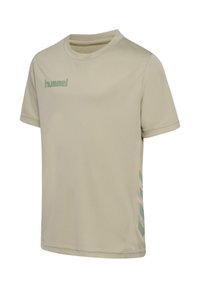 Ljusbeige sportt-shirt i mjukt tyg med en liten grön logotyp och gröna accentstripes på sidan. Kortärmad med rund halsringning.