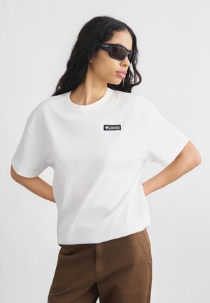 CSC GRAPHIC TEE - Nyomott mintás póló - white