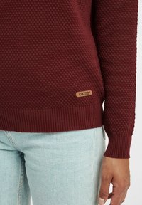 Oxmo Sweter