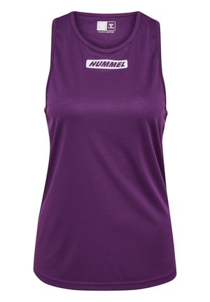 Fioletowy sportowy top na ramiączkach wykonany z gładkiego, lekkiego materiału. Posiada okrągły dekolt i wyraźne białe logo. Zaprojektowany z myślą o odzieży sportowej.