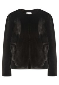 Černá bunda z umělého kožichu s kulatým výstřihem, dlouhými rukávy a dvěma předními kapsami. Hladká textura s jemným leskem.