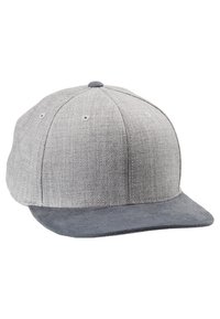 Hallitatud halli kangast müts pehme halli nahkse äärega, millel on tekstureeritud herringbone muster, kuus paneeli ja ventilatsiooniava, et tagada õhuringlus.