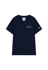 Camiseta de algodón azul marino de manga corta, con un logo blanco de "Champion" y un pequeño emblema rojo y blanco en la manga izquierda.