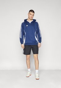adidas Performance TIRO24 HOOD - Majica s kapuljačom - team navy blue/white
