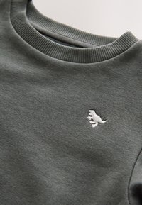 Unselected, charcoal grey