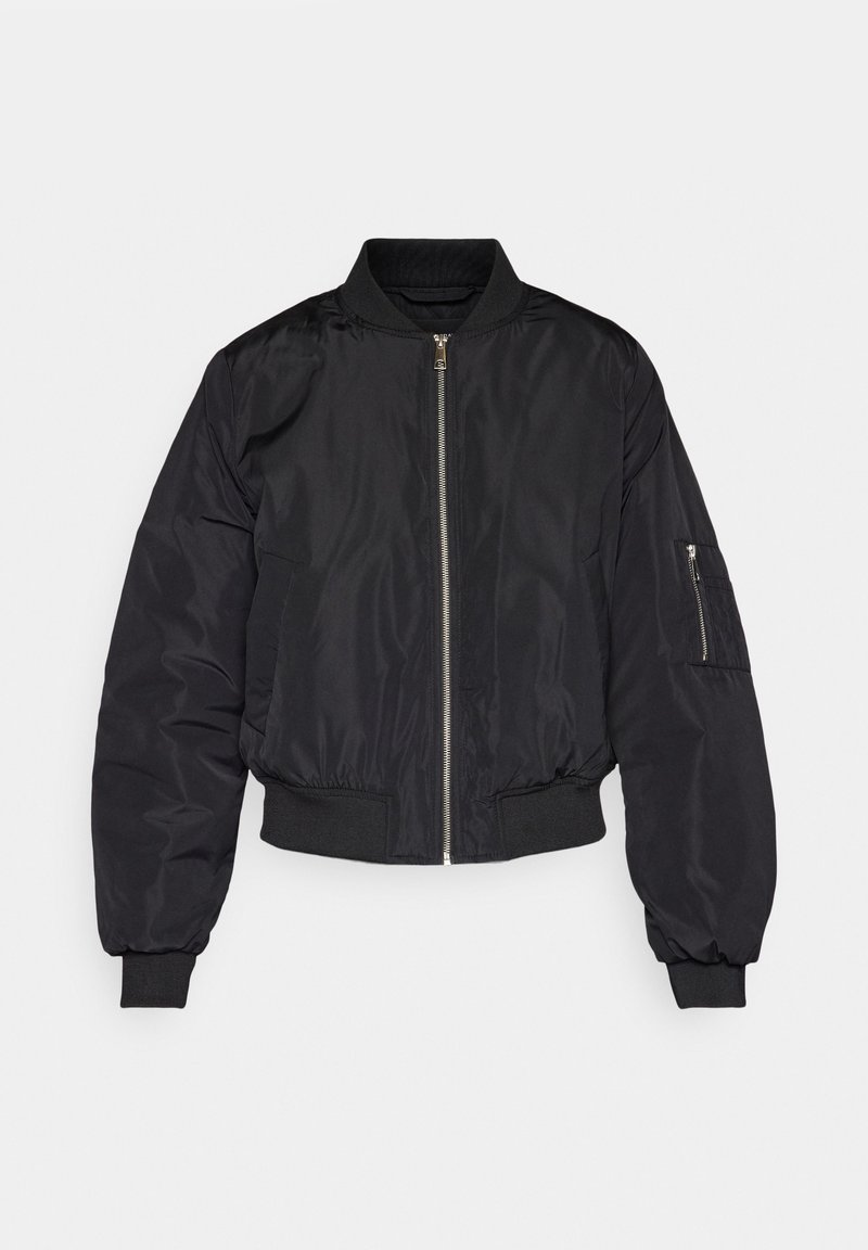 Czarna kurtka bomberka z nylonu, wyposażona w przedni zamek błyskawiczny, prążkowany kołnierz i mankiety oraz boczną kieszeń zapinaną na zamek.