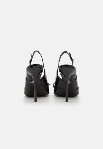 David Koma FIN BUCKLE DETAIL SLING BACK - Zapatos altos - black