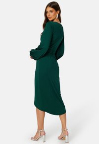 Bubbleroom LONG SLEEVE WRAP MIDI DRESS - Vardagsklänning - dark green