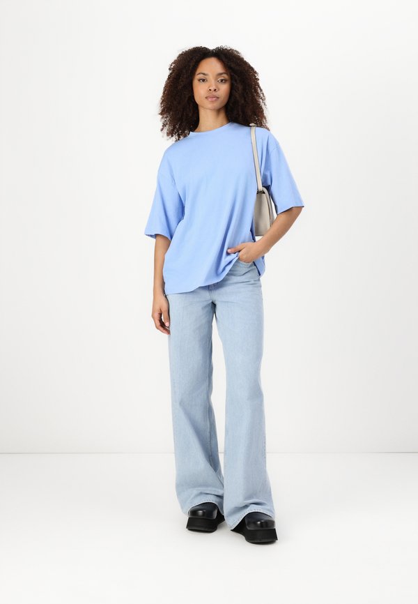 ARALE - Print T-shirt4