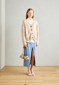 Marc O'Polo CARDIGAN LONGSLEEVE V NECK - Strickjacke - blushed camel