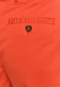 GANT Shorts - orange red
