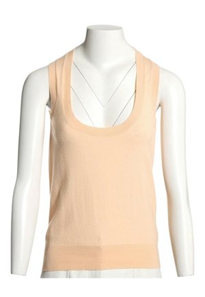 Débardeur beige en tricot sans manches avec un col rond, présenté sur un buste de mannequin blanc sur fond blanc.