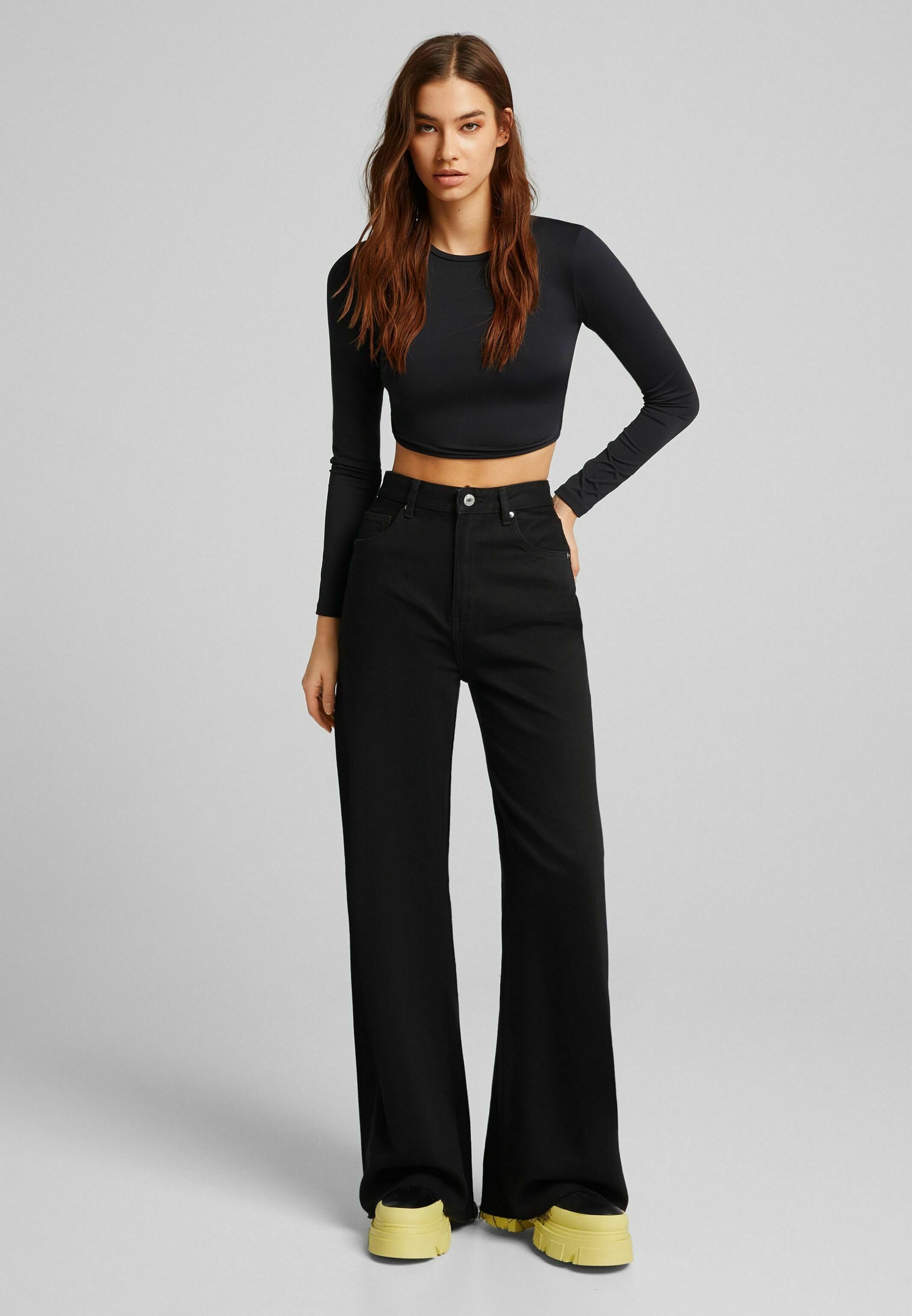 Bershka WIDE LEG - Flared Jeans - black - Zalando.de