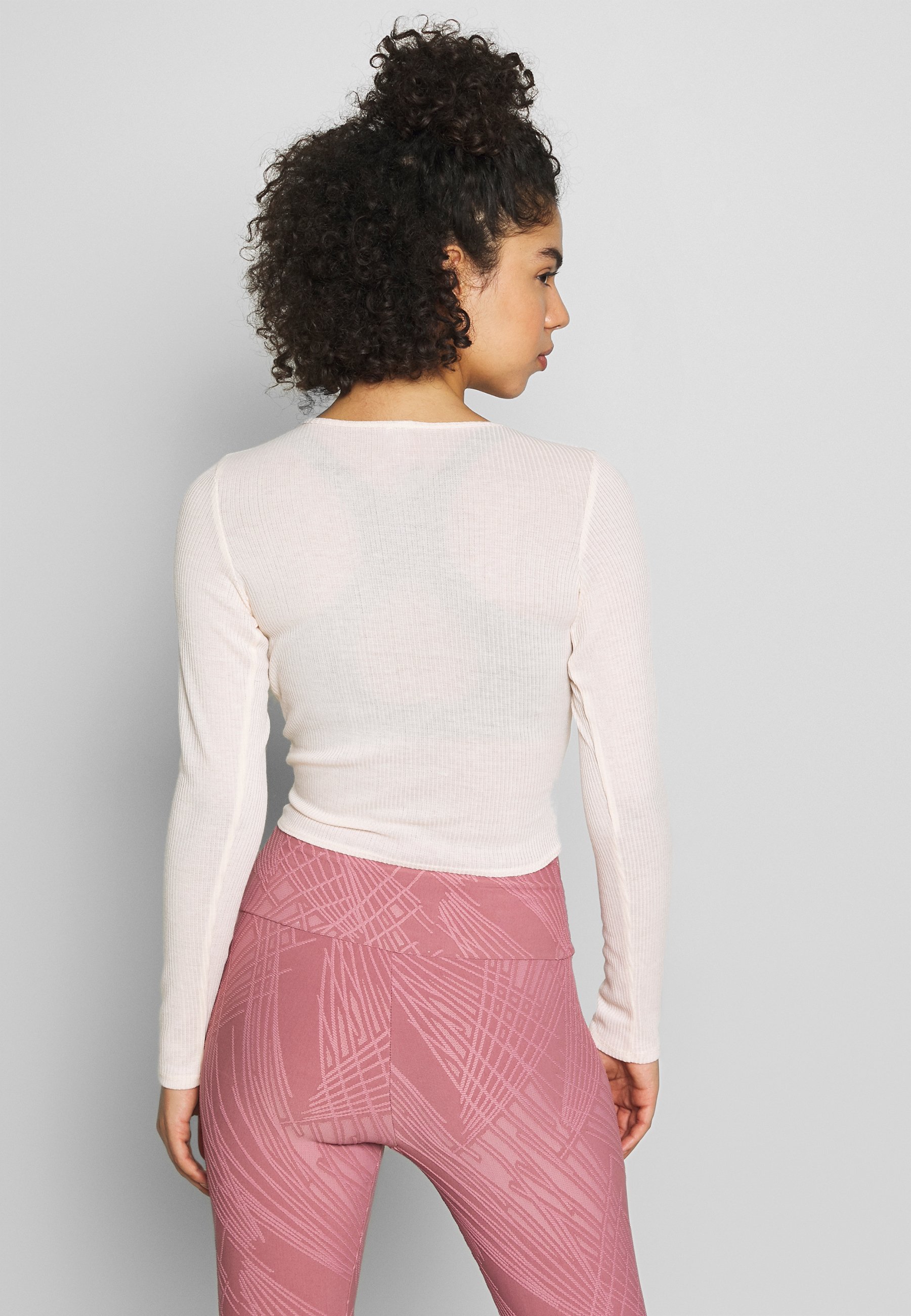 Onzie TWIRL Topper langermet blush Zalando.no Onzie TWIRL - Topper langermet - blush