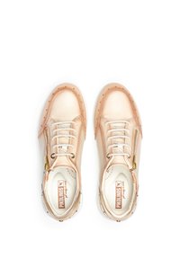 Pikolinos Zapatillas - beige