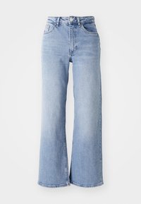 Ljust blå vida jeans i denim med hög midja, utrustade med fem fickor och subtila sömnadsdetaljer.